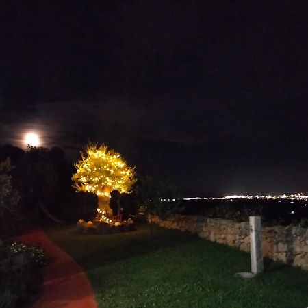 B&B Bellavista Sole Ruiu ภายนอก รูปภาพ