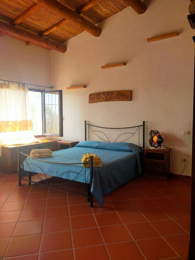 B&B Bellavista Sole Ruiu ภายนอก รูปภาพ