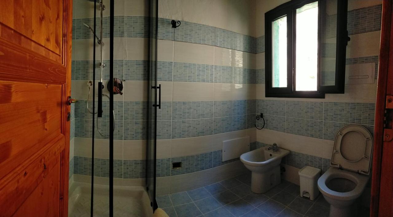 B&B Bellavista Sole Ruiu ภายนอก รูปภาพ
