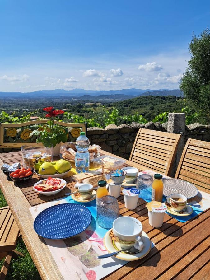 B&B Bellavista Sole Ruiu ภายนอก รูปภาพ